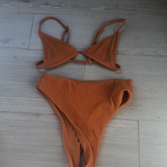 Ribbed La Hana High waisted Bikini - Picture 1 of 3